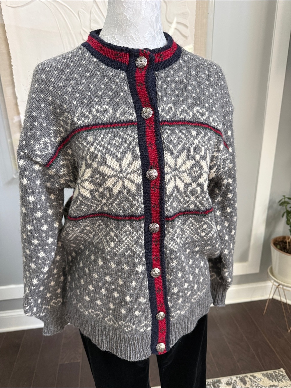 Vintage L.L. Bean Nordic Fair Isle Wool Cardigan Sweater M Gray Red Made in USA